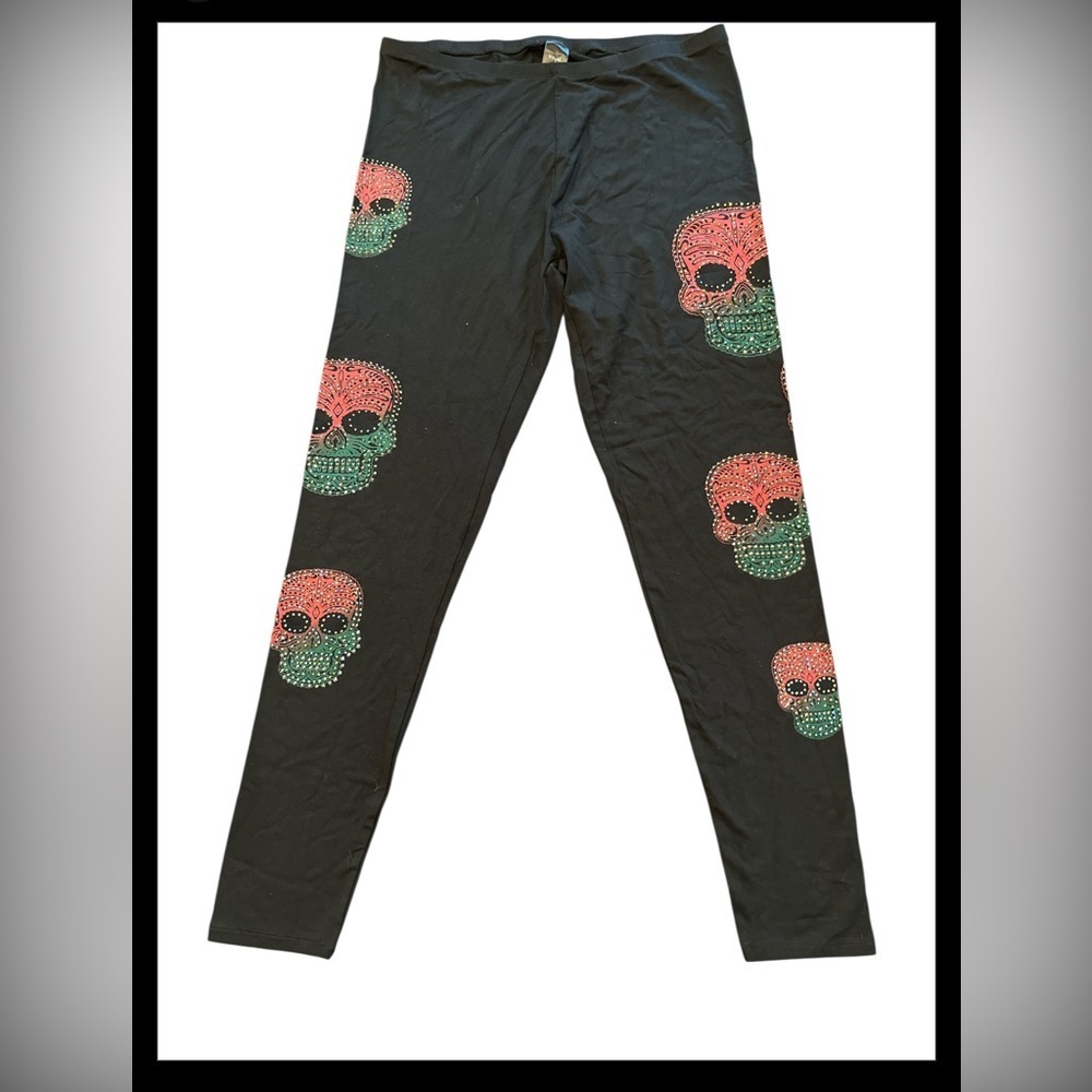 Vocal Apparel Rhinestone Skull Pattern Leggings NWT